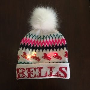 American Eagle light up Beanie